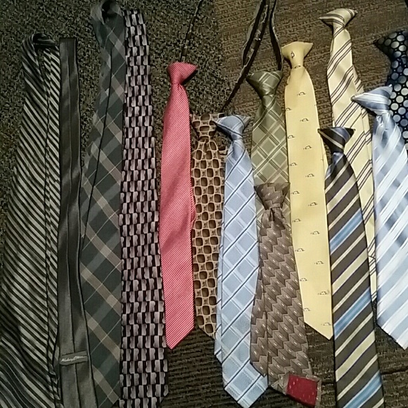 16 LOT of ties..Perry Ellis - Picture 3 of 3